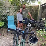 Guest house Logis Des Lauriers Roses 3*