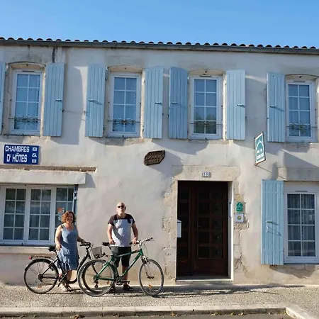 Logis Des Lauriers Roses Marennes (Charente-Maritime)