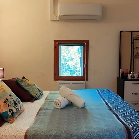 Logis Des Lauriers Roses Гостевой дом