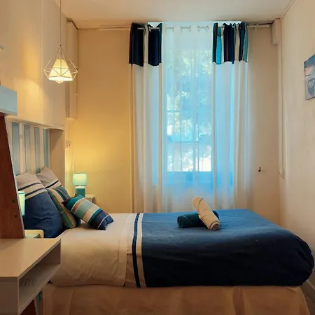 بيت ضيافة Logis Des Lauriers Roses 3*