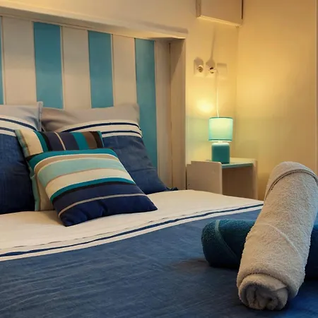 Logis Des Lauriers Roses Konukevi Marennes (Charente-Maritime)