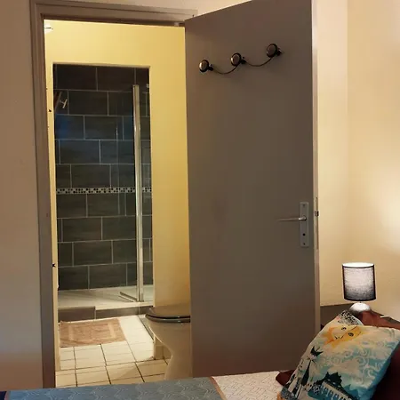 Logis Des Lauriers Roses Гостевой дом Марен