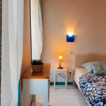 بيت ضيافة Logis Des Lauriers Roses مارينيس