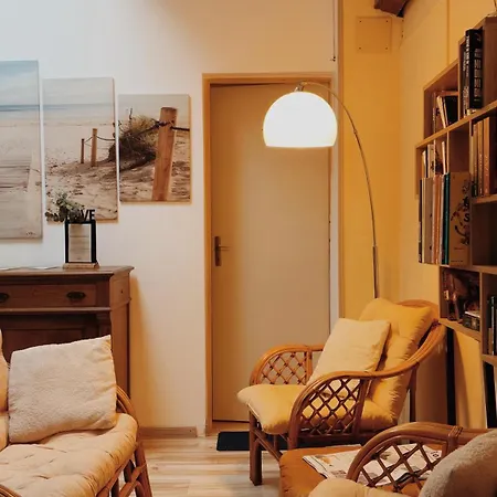 Logis Des Lauriers Roses Marennes (Charente-Maritime)