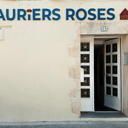 Konukevi Logis Des Lauriers Roses